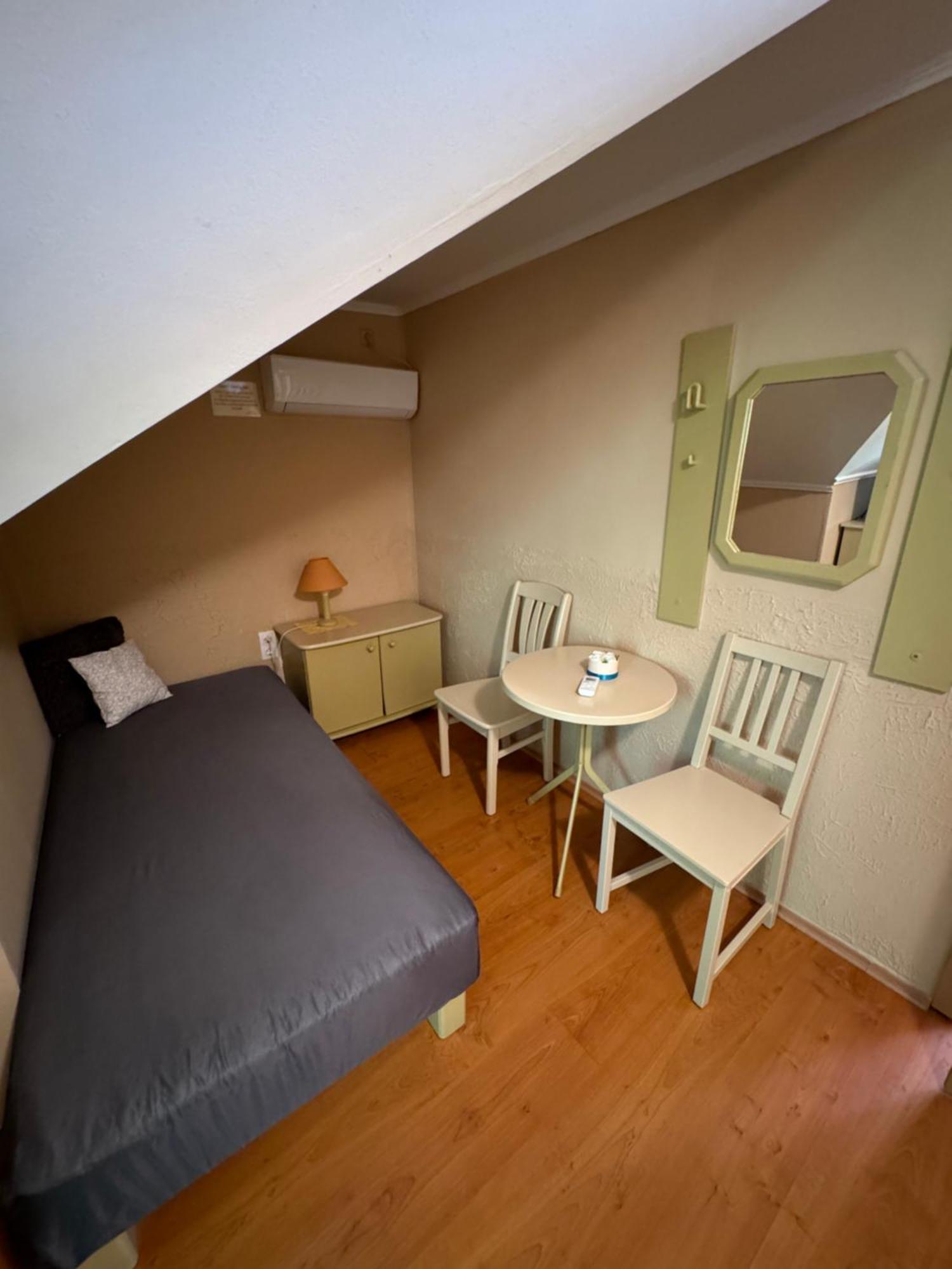 Rozsa Apartman 2 Alsoors Room photo