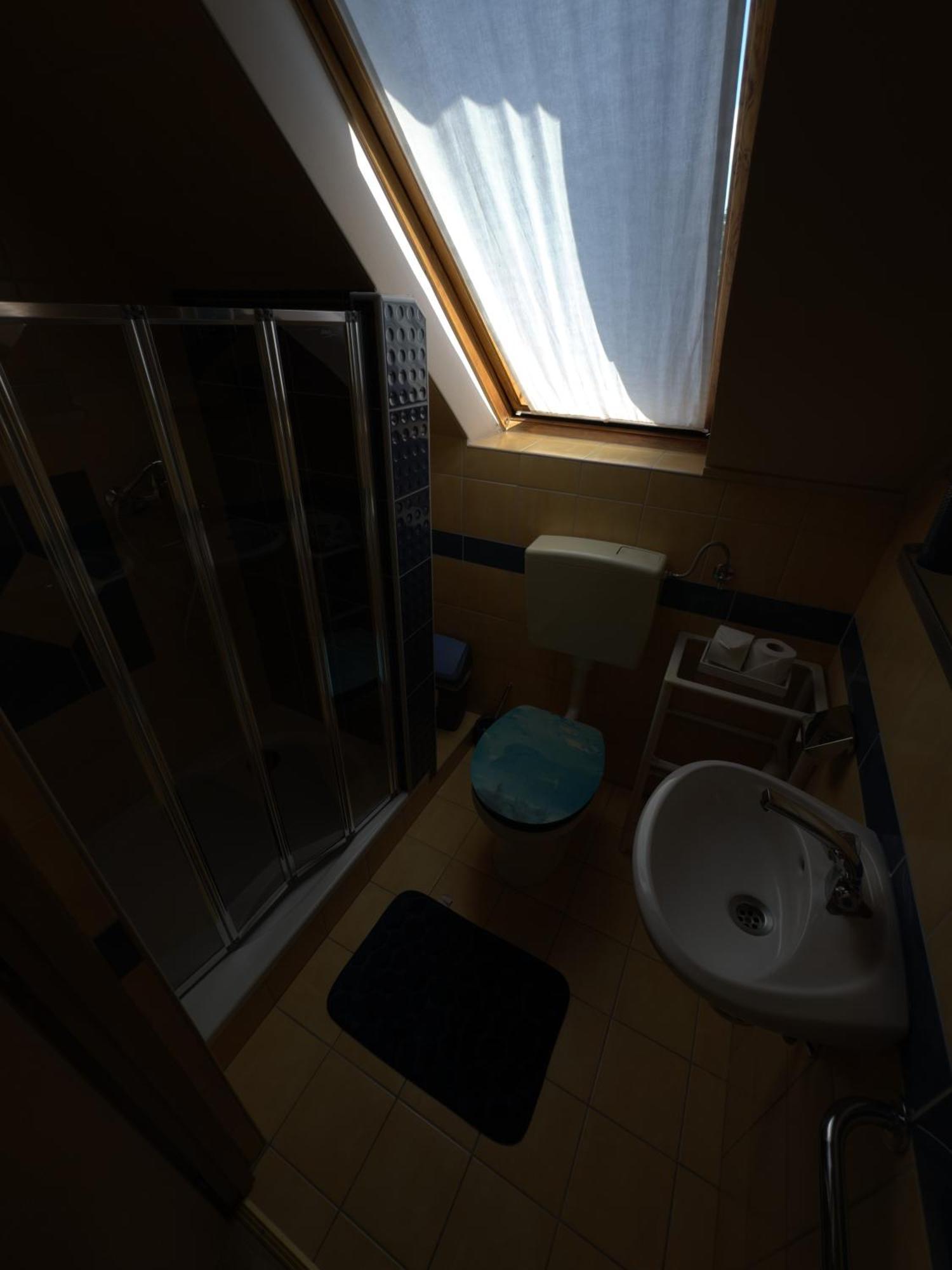 Rozsa Apartman 2 Alsoors Room photo