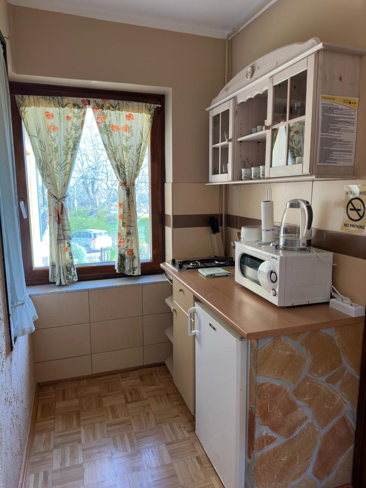 Rozsa Apartman 2 Alsoors Room photo